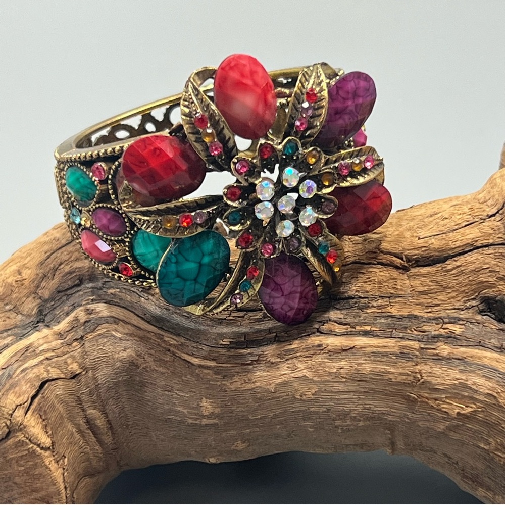 VTG Goldtone Metal Aurora Borealis Multicolored Rhinestones Clamper Bracelet